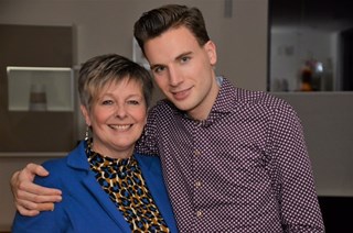Mathijs met moeder